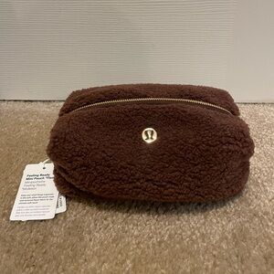 NWT Lululemon Feeling Ready Mini Pouch